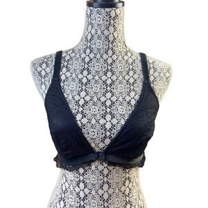 Victoria’s Secret Lace Front Close Bralette‎ Size Large Black